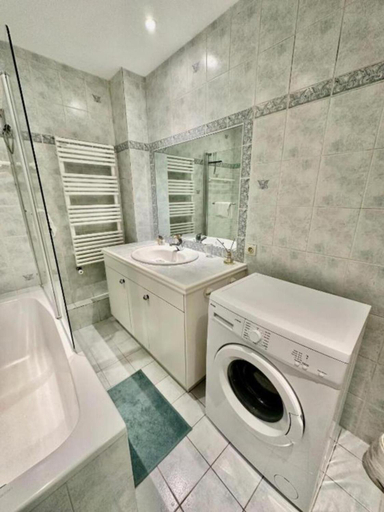 Bathroom 3, Luxurious 2 bedrooms on Promenades des Anglais, Alpes-Maritimes