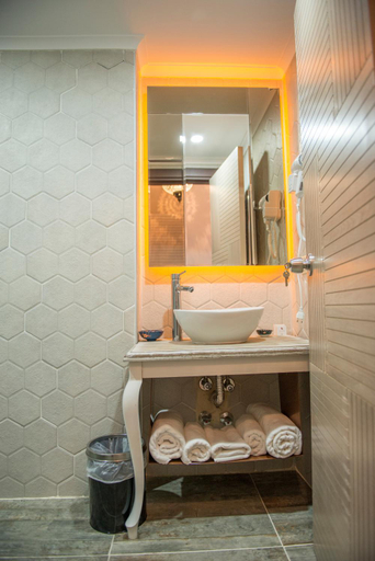 Bathroom 3, La Vie Konak Otel, Merkez