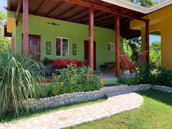 Others 3, Green Queendom Farm and Lodging