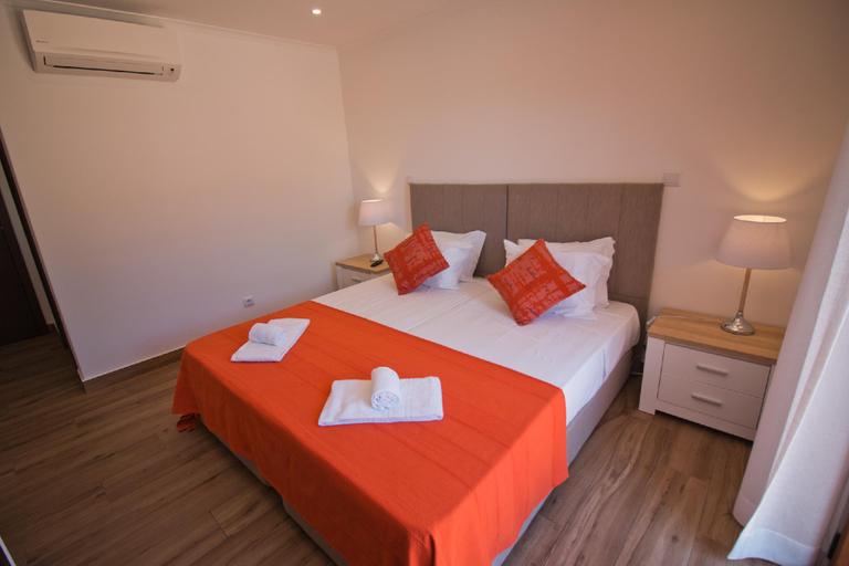 Bedroom 2, casa da ladeira branca, Lagos