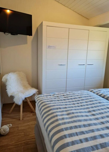 Bedroom 4, Holiday Home Meerhuus, Wesermarsch