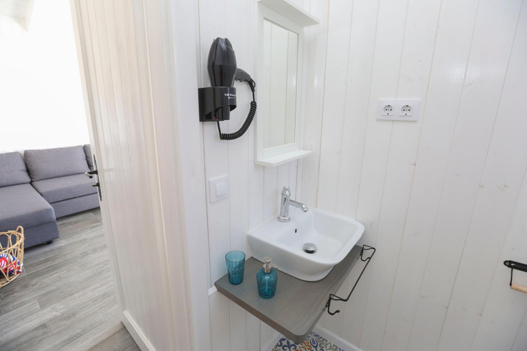 Bathroom 4, Cabanas de Vendaval, A Coruña