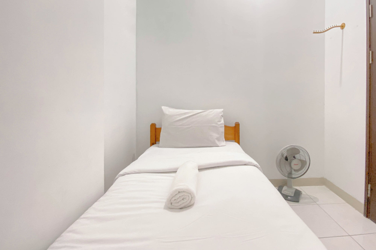 Bedroom 13