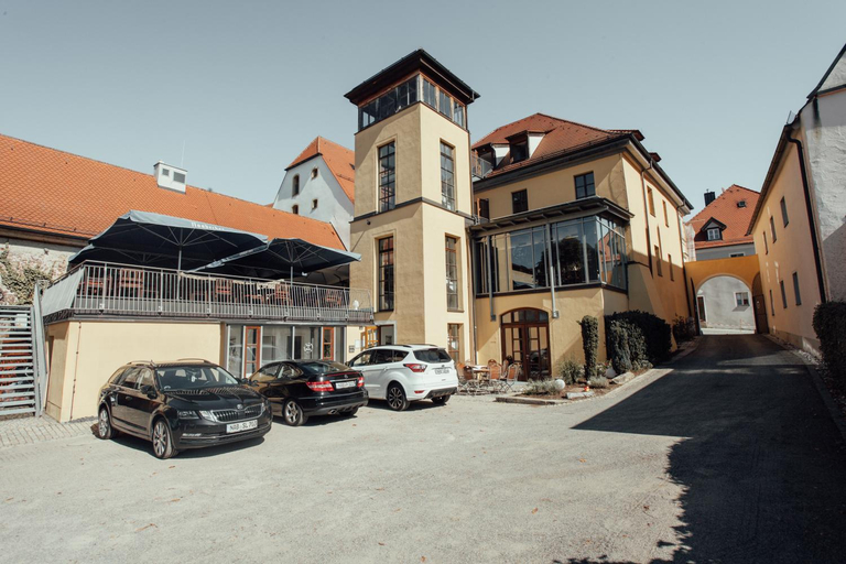 Exterior & Views 1, Hotel "Alter Pfarrhof", Schwandorf