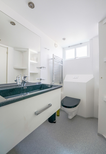Bathroom, Lovely 4 Bedroom House In Vestmanna, Vestmanna