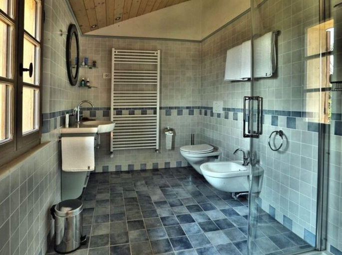 Bathroom 3, Holiday Home Casa Nanda, Asti