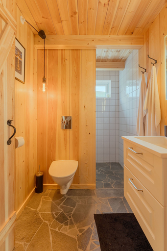 Bathroom 3, Seaside Escape - 2 Bedroom Home With Stunning Views, Tórshavn