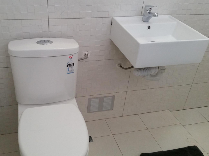 Bathroom 7