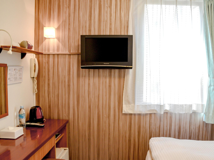Bedroom 12
