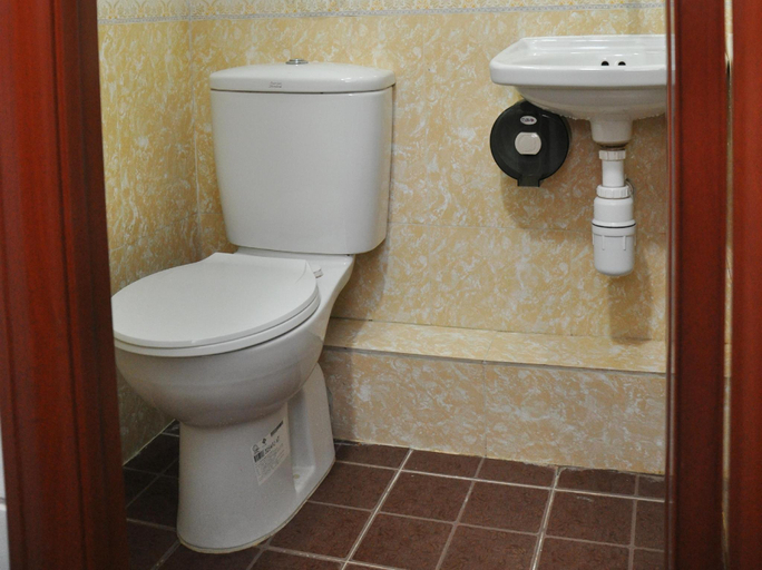 Bathroom 4