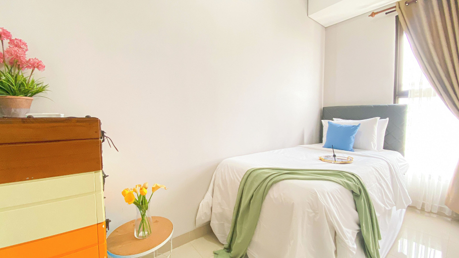 Bedroom 2, Homey And Good Place 2Br Transpark Bintaro Apartment, Tangerang Selatan
