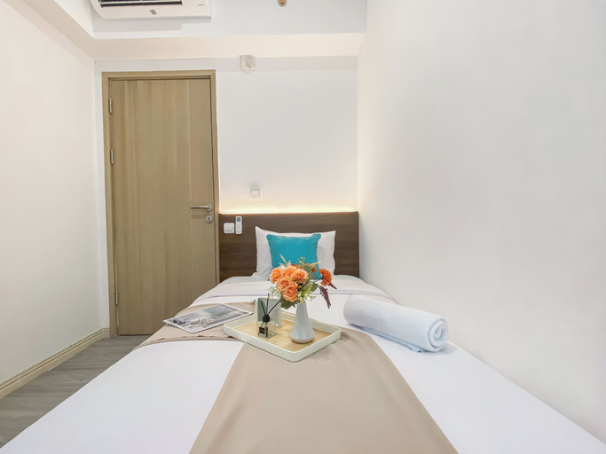 Bedroom 2, Homey And Modern Look 3Br At Meikarta With Balcon Apartment, Cikarang