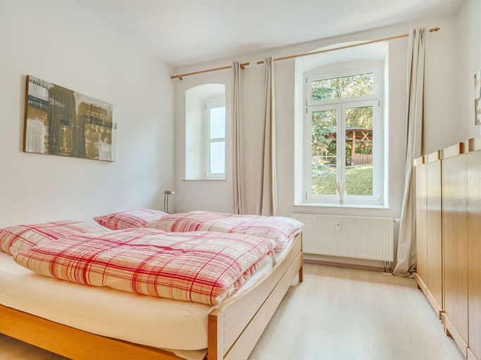 Bedroom 5, Pretty Apartment with Large Communal Terrace near Borstendorf, Erzgebirgskreis