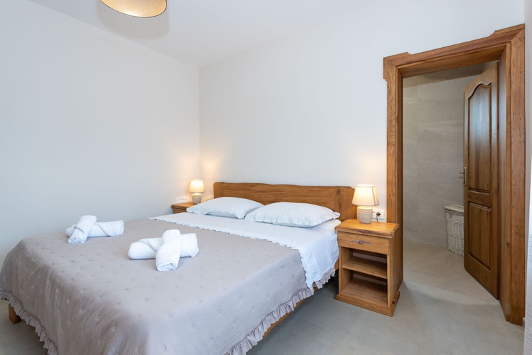 Room 3, Villa Kole, Unešić
