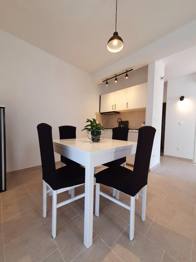 4, Apartmani M&S, Jelsa