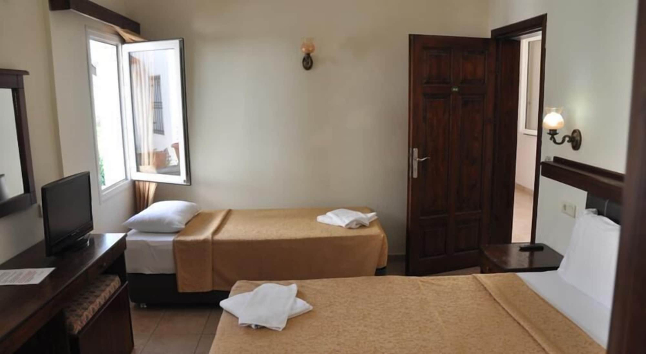 Bedroom 4, Gloria Tibi Hotel Gumbet, Bodrum