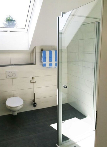 Bathroom 3, Beech Modern Retreat, Bodenseekreis