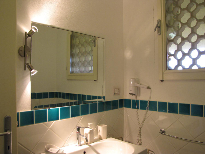 Others 3, B&B MrCaruba, Sassari