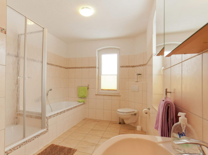 Bathroom 3, Gemutliche Ferienwohnung in Satow, Rostock
