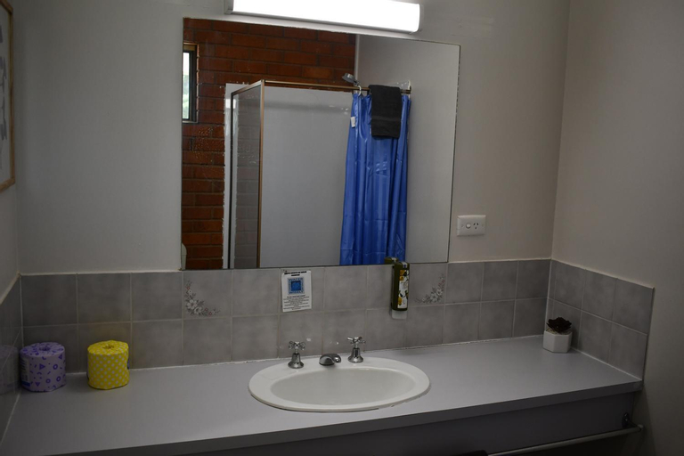 Bathroom 6
