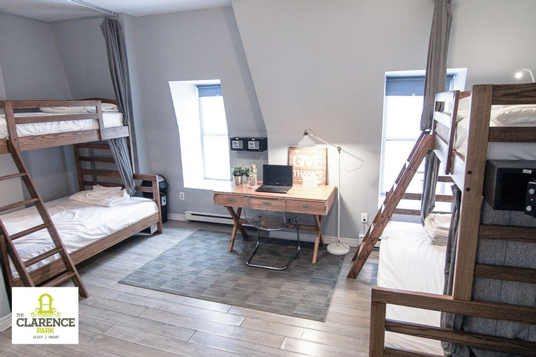 The Clarence Park - Hostel, Toronto