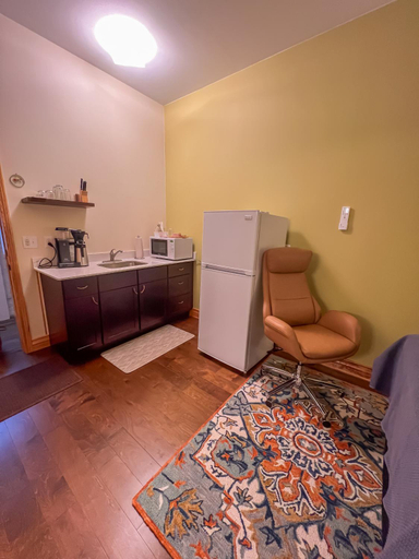 Others 3, Elkader Suites, Clayton