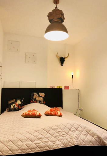 Bedroom, Cosy Apartment in Duisburg, Duisburg