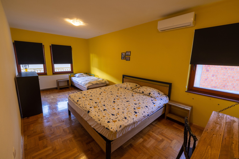Bedroom 2, Hostel Prishtina Backpackers, Priština