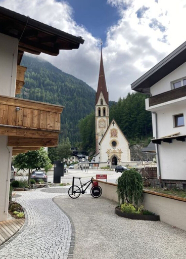 Property grounds 4, Holiday Apartment Bergstille, Imst
