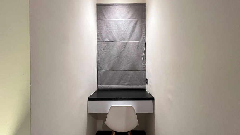 Bathroom 4, Warm And Homey 2Br At Vida View Makassar Apartment, Makassar