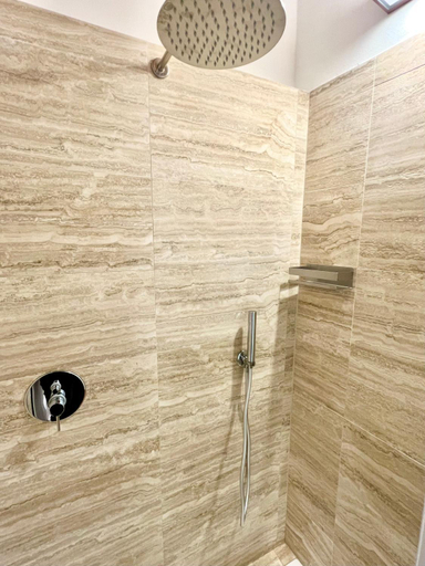 Bathroom 3, Regis Condo, Siena