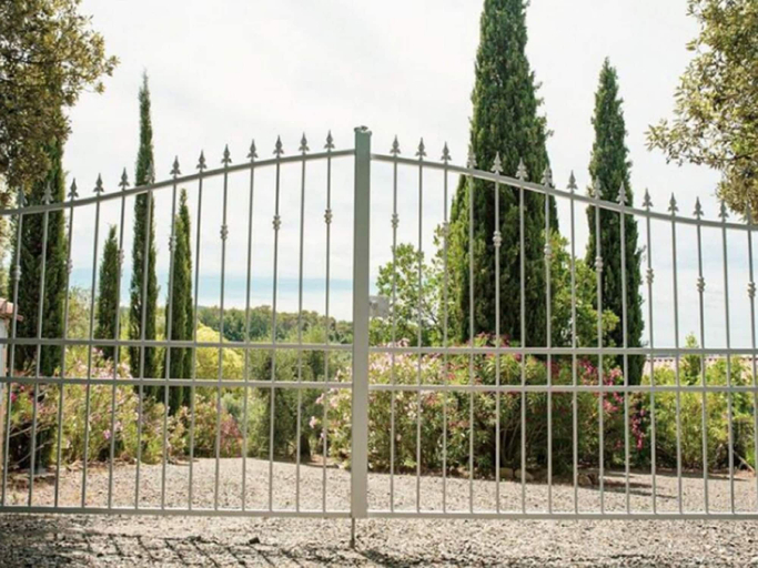 Others 5, Snug Holiday Home in Castagneto Carducci near Thermal Bath, Livorno