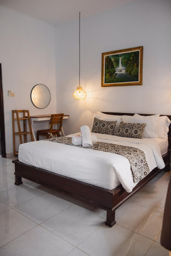 Others 5, kubu pande canggu, Badung