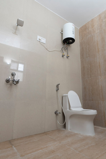 Bathroom 14