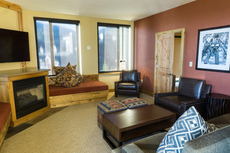 Others 4, Newly updated in Canyons Village Next to Slopes Save 20% on 7 Nights!, Summit