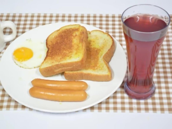 Food & Drinks 4, Tom's house, Khura Buri