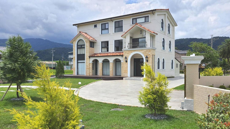 Others 1, 50 Lan House, Yilan