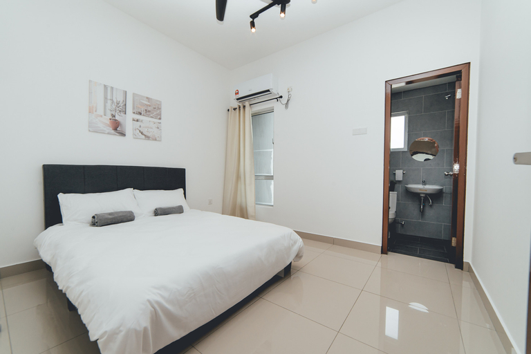 Bedroom 15