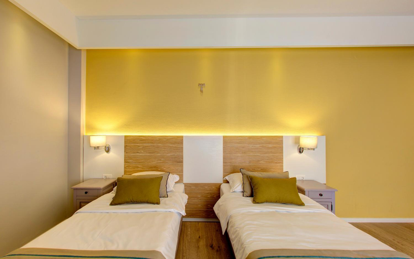 Bedroom 2, Hotel Villa Regina, Herzegovina-Neretva