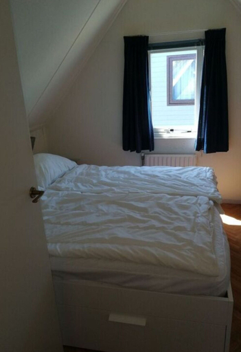 Room 3, Huijsmansverhuur Type B de Luxe Grevelingen 24, Goedereede