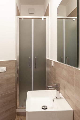 Bathroom 3, Il Verde Pino, Ancona