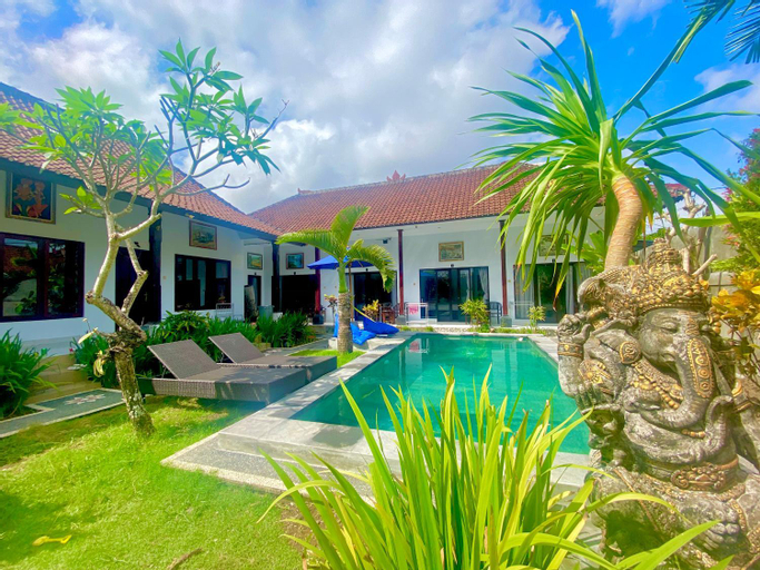 Others 4, kubu pande canggu, Badung