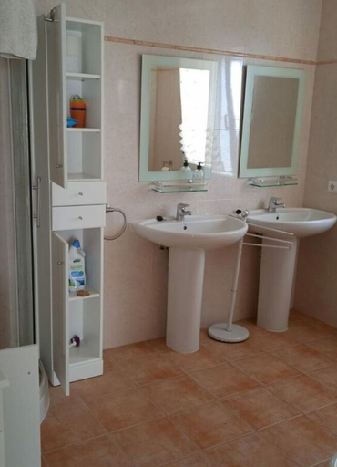 Bathroom 2, Villa Miraflores Comfortable Holiday Residence, Alicante