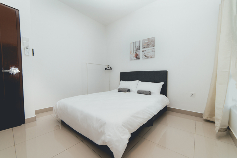 Bedroom 30