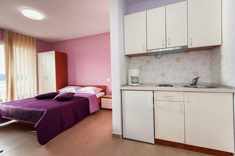 Others 3, Villa Maric, Herzegovina-Neretva