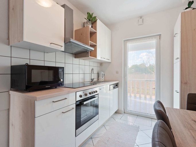 Others 5, Quaint Apartment in Vir near Sea, Vir