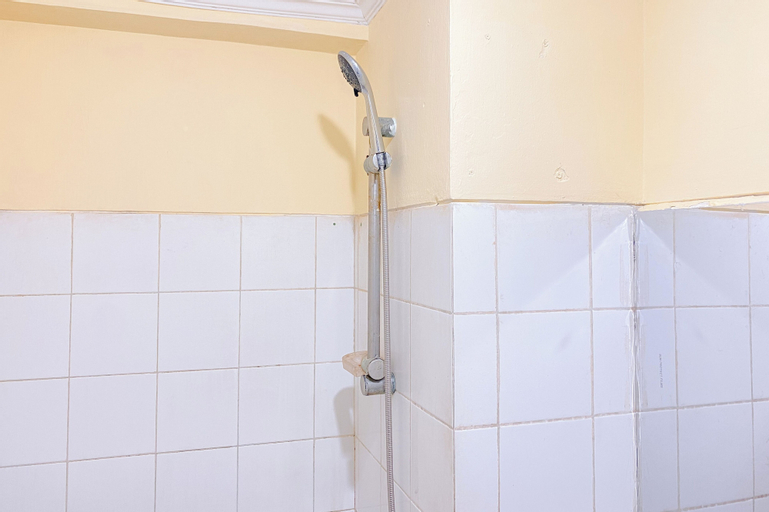 Bathroom 4