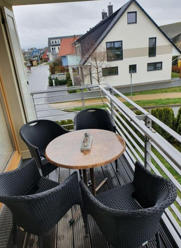 Dining 2, Holiday Apartment Sanddorn WE 7, Rostock