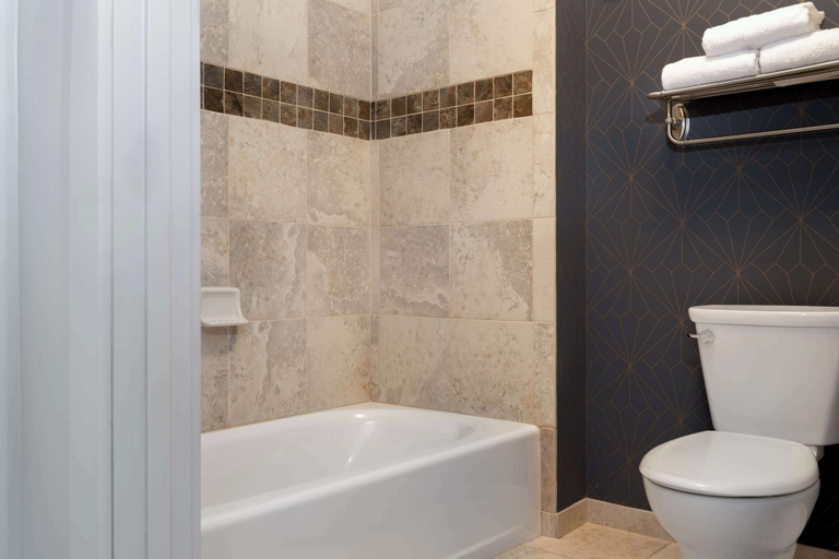 Bathroom 5, Homewood Suites By Hilton Billings, MT, Yellowstone
