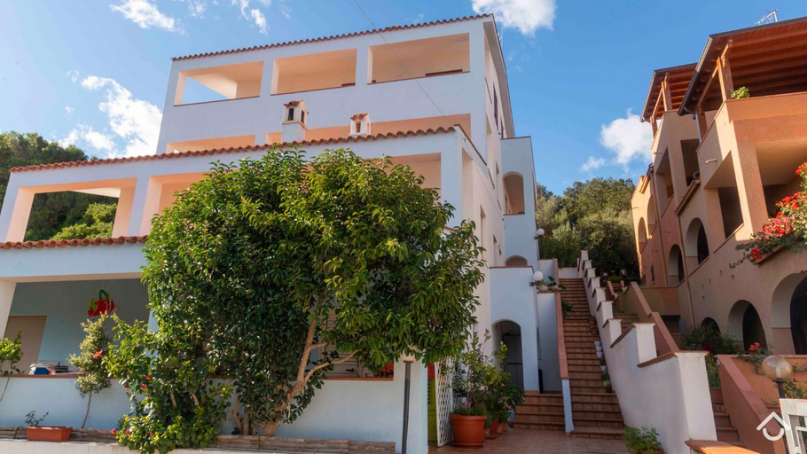 Others 2, Villa al Mare - Cala Gonone, Nuoro